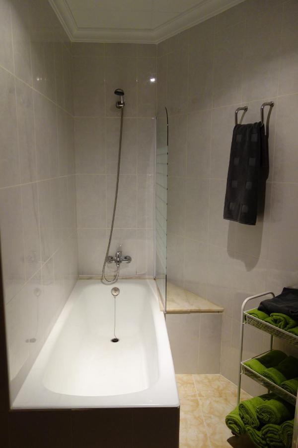 Ground Floor Apartment With 2Bdr And Private Parking Винарос Экстерьер фото