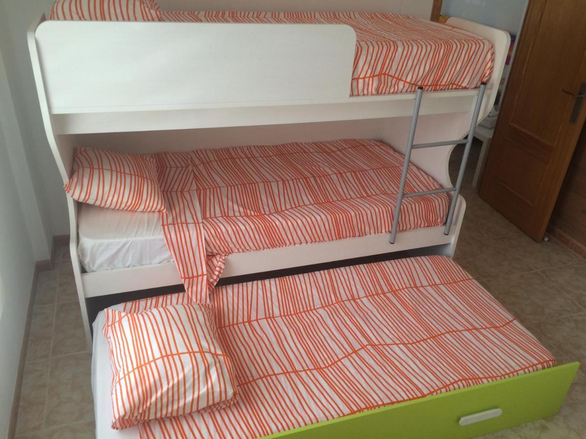 Ground Floor Apartment With 2Bdr And Private Parking Винарос Экстерьер фото